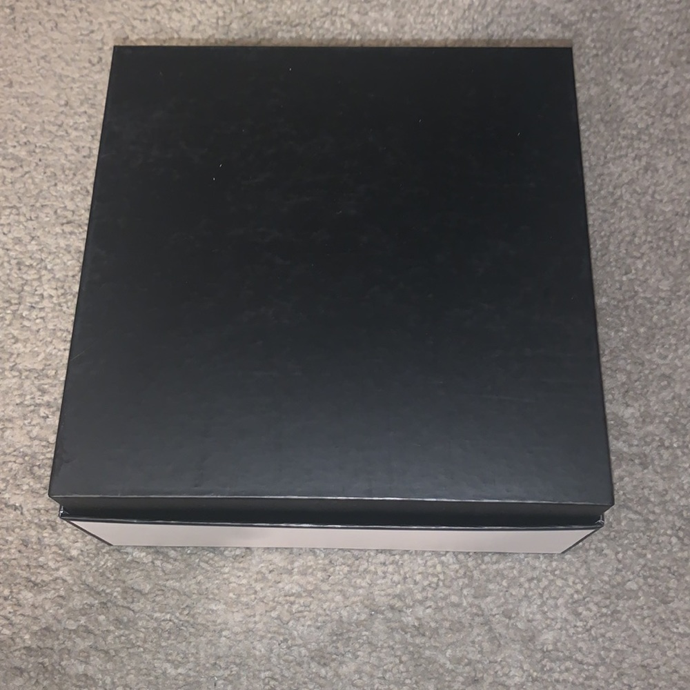 Chanel Box - Picture 5 of 6